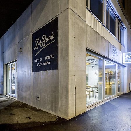 ホテル ツヴィバック デューベンドルフ エクステリア 写真